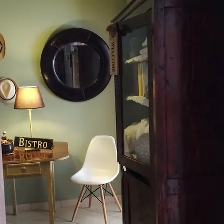 Διαμέρισμα Central, Cosy And 2 Bikes *